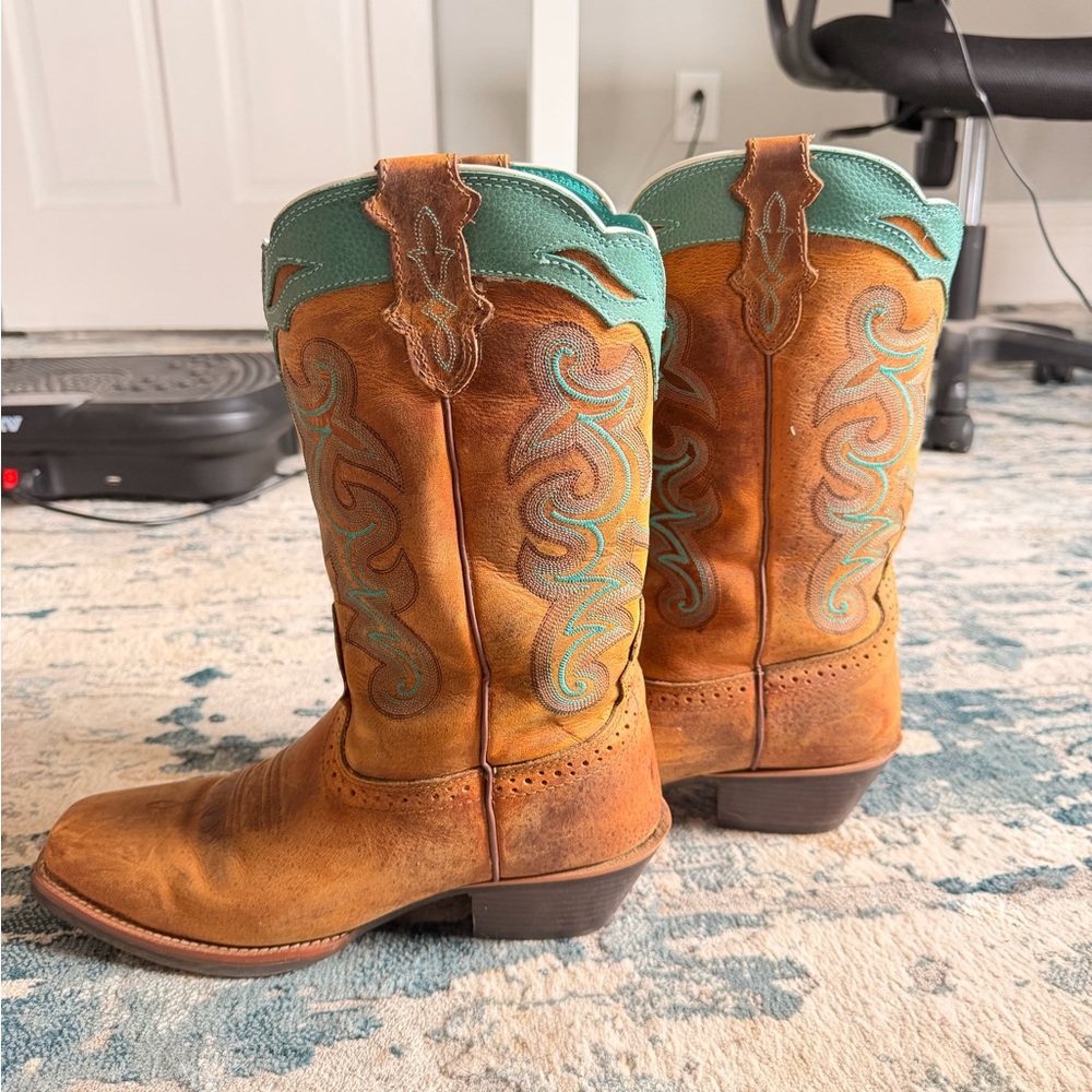 Justin Boots Women's Brown and Teal Western Boots